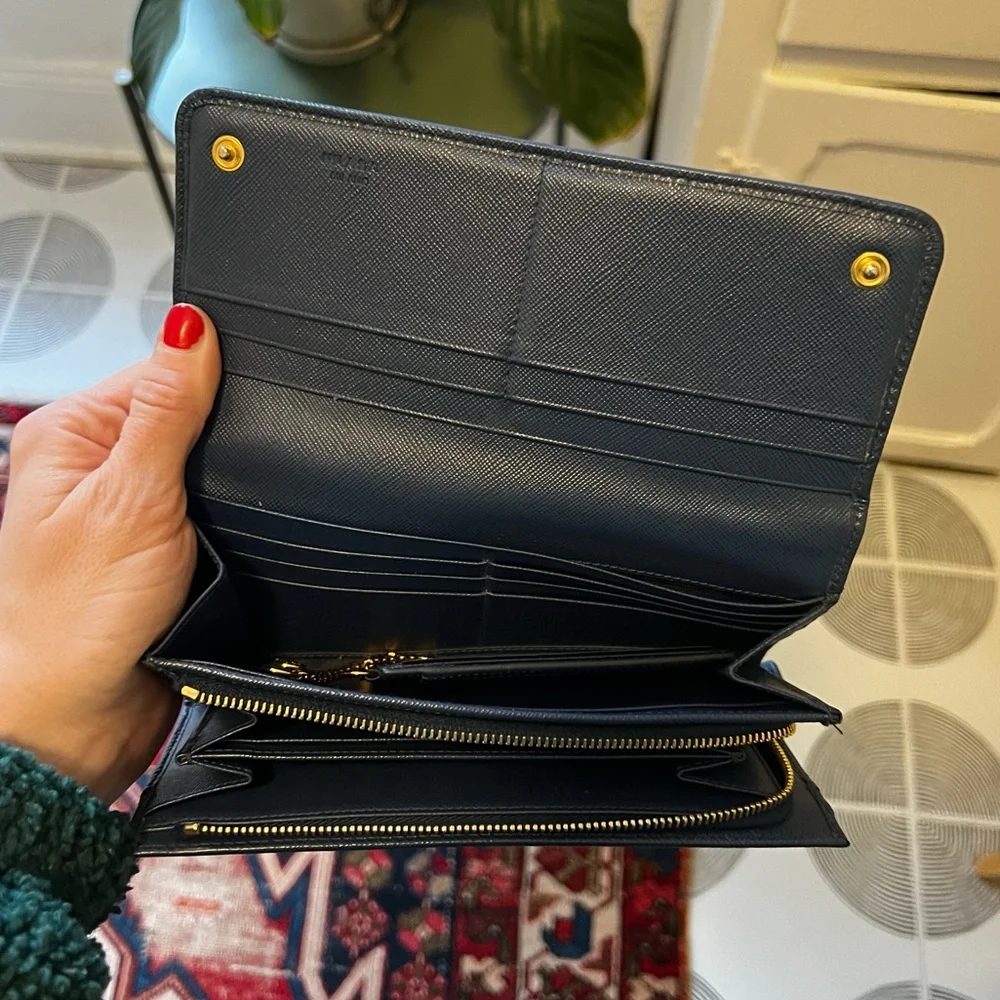 Authentic Prada Continental Wallet with Removable Card Sleeve - Navy Blue - Picture 5 of 13